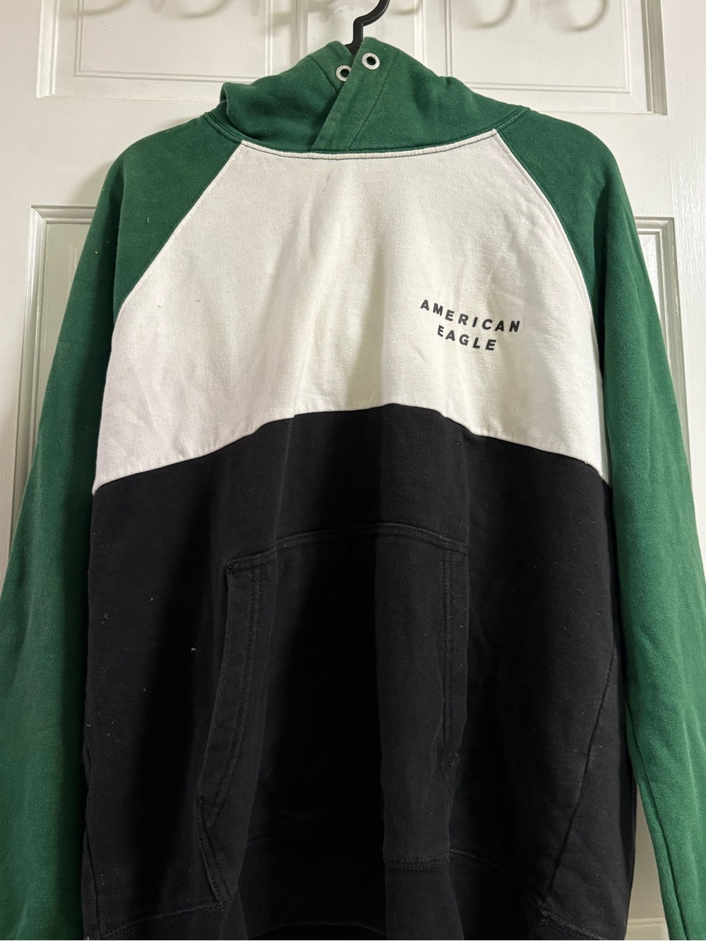 American Eagle Outfitters Green, White & Black Colorblock Crewneck Pullover